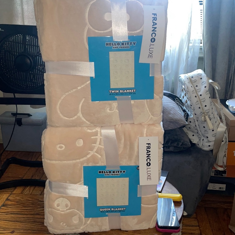 Franco Luxe hello kitty blanket rare
